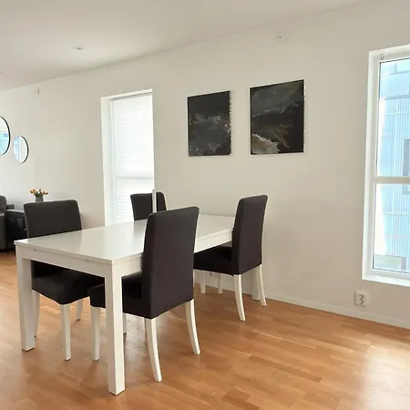 And Spacious In 베르겐